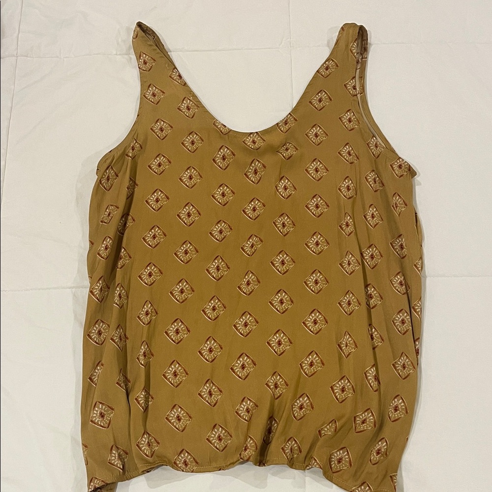 Women's Tan Patterned Top - Picture 2 of 3